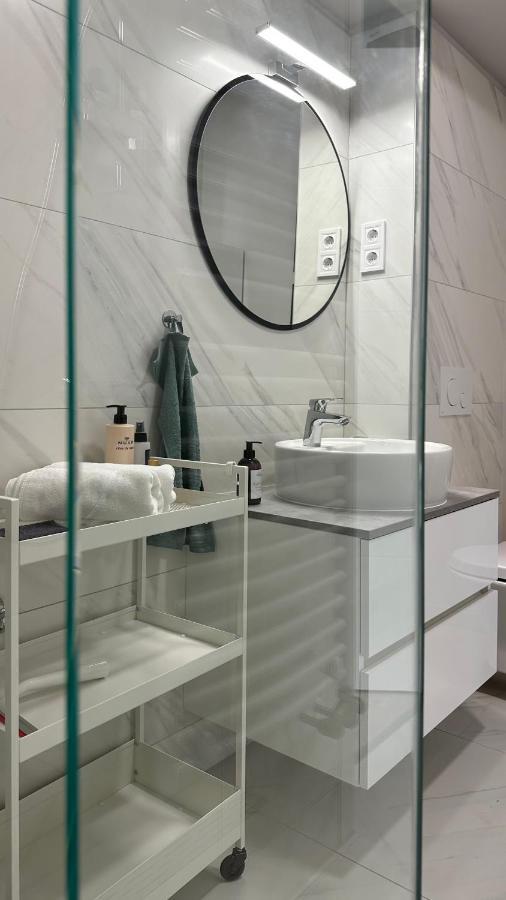 Linden Apartman 001 - Adults Only Apartment *