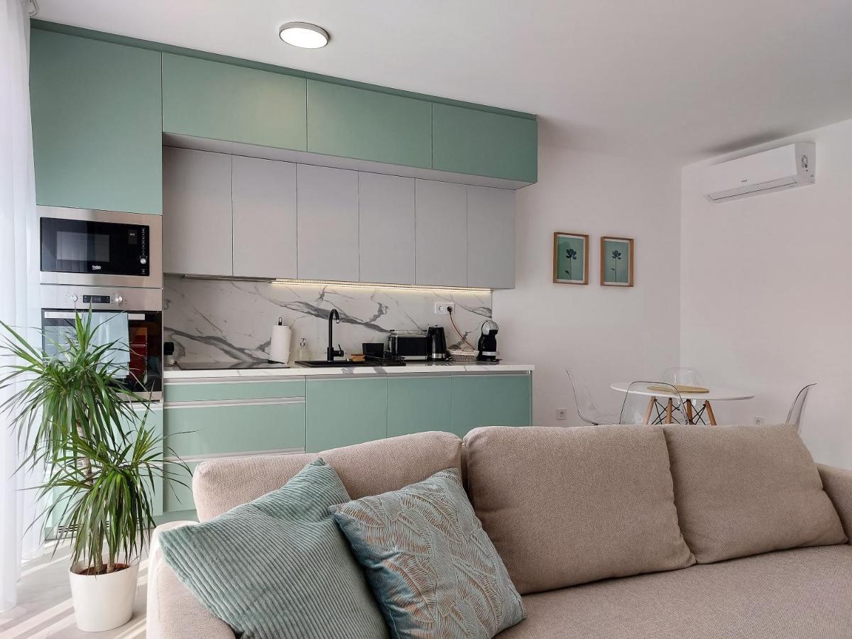 Linden Apartman 001 - Adults Only * Mosonmagyarovar